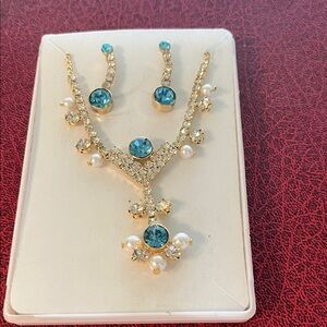 Elegant Gold and Blue Jewelry Set